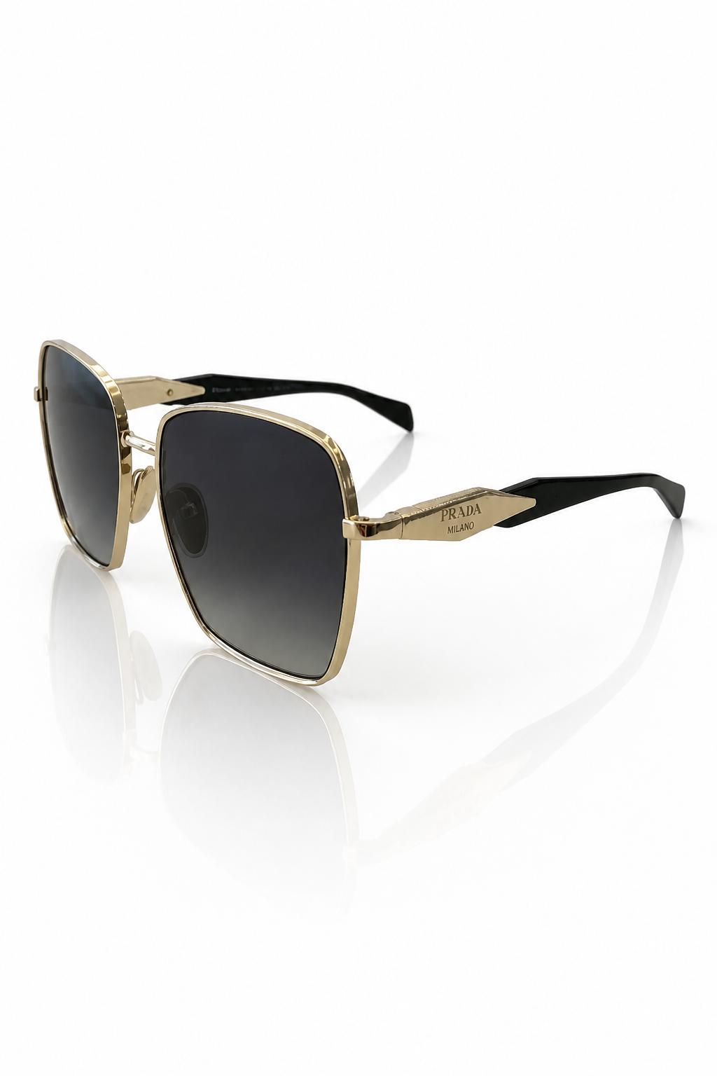 Óculos de sol Prada SPR64Z na cor ZVN-5W1, vista lateral
